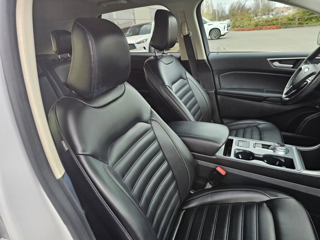 Used 2022 Ford Edge SEL image 12