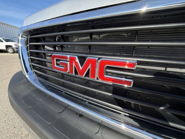 New 2025 GMC Savana 2500 w/ Driver Convenience Package image 54