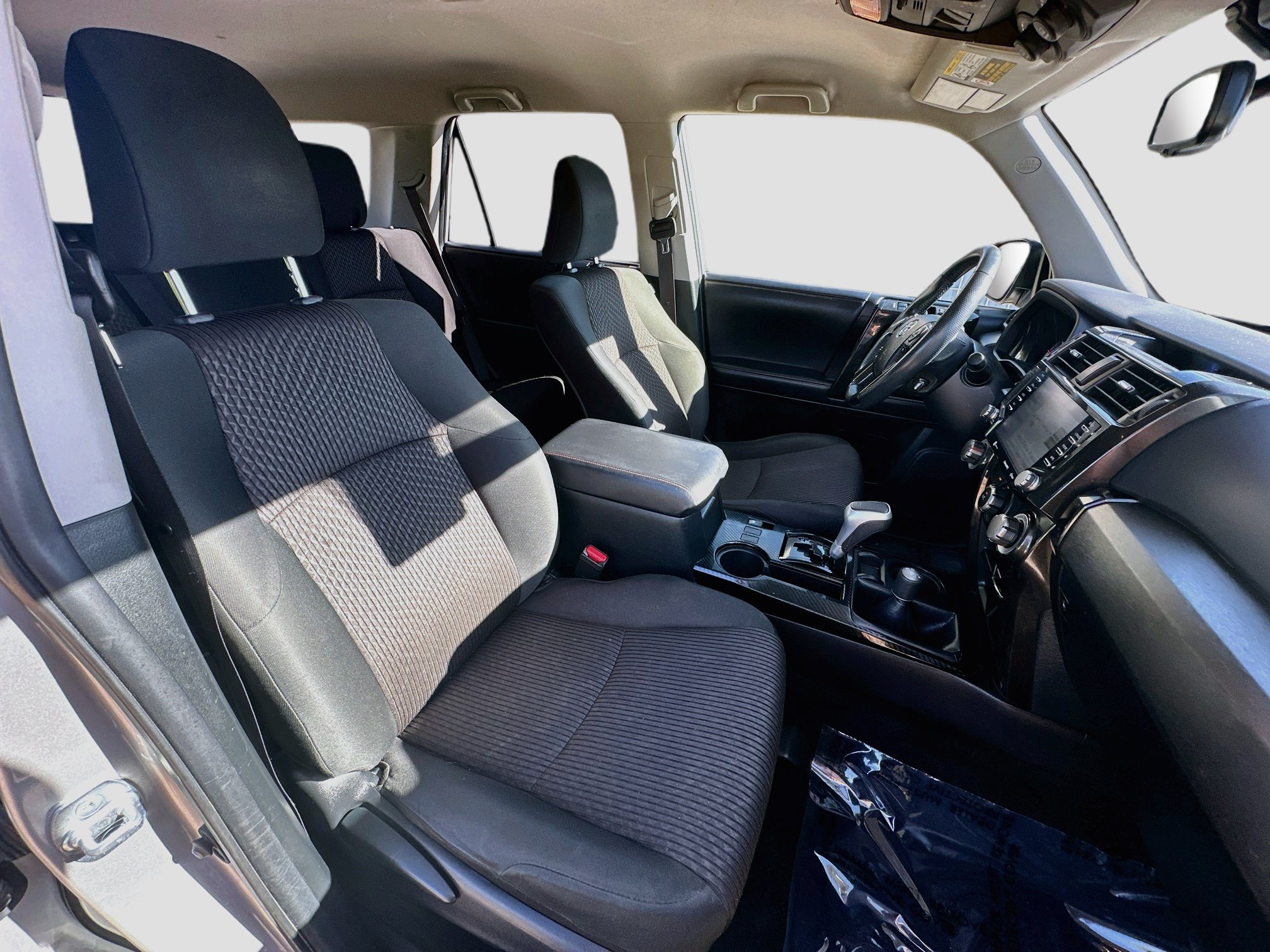 Used 2021 Toyota 4Runner TRD Off-Road AWD/4WD image 31