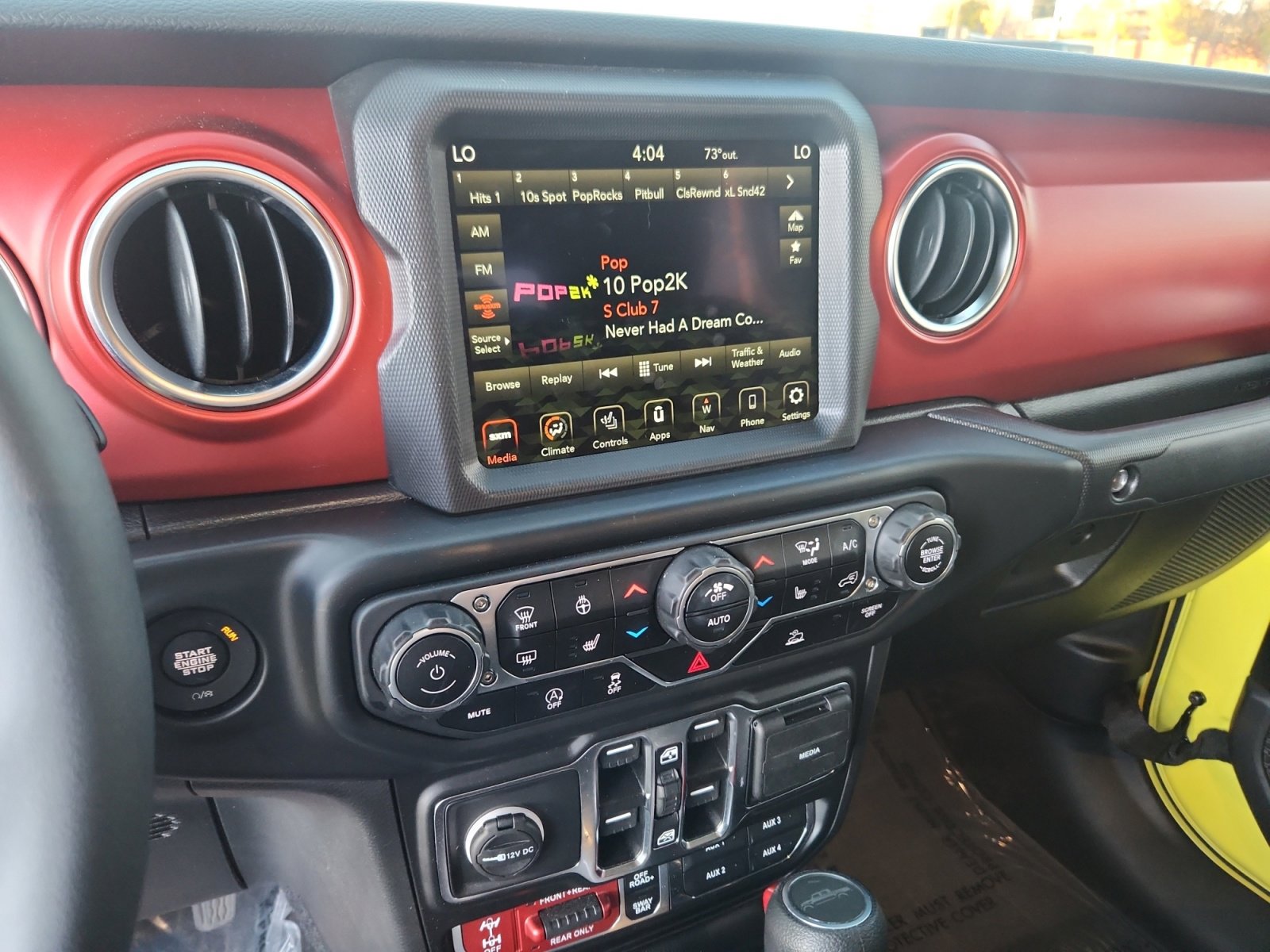 Used 2023 Jeep Gladiator Rubicon w/ Cold Weather Group image 13