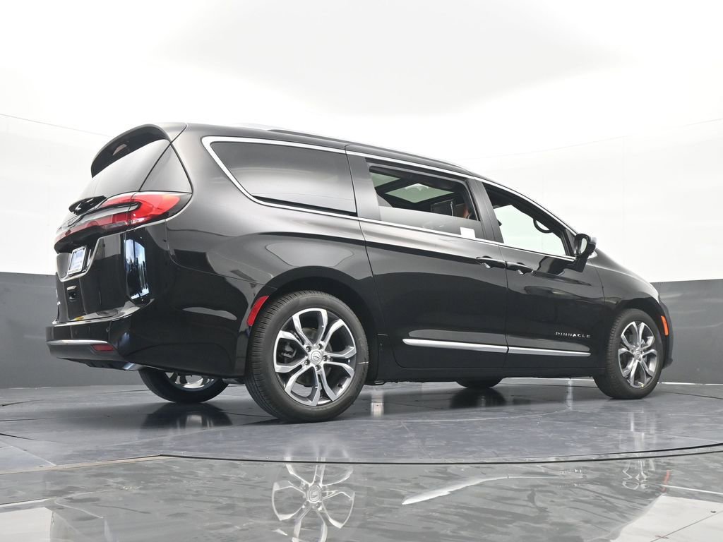 New 2026 Chrysler Pacifica Pinnacle image 67