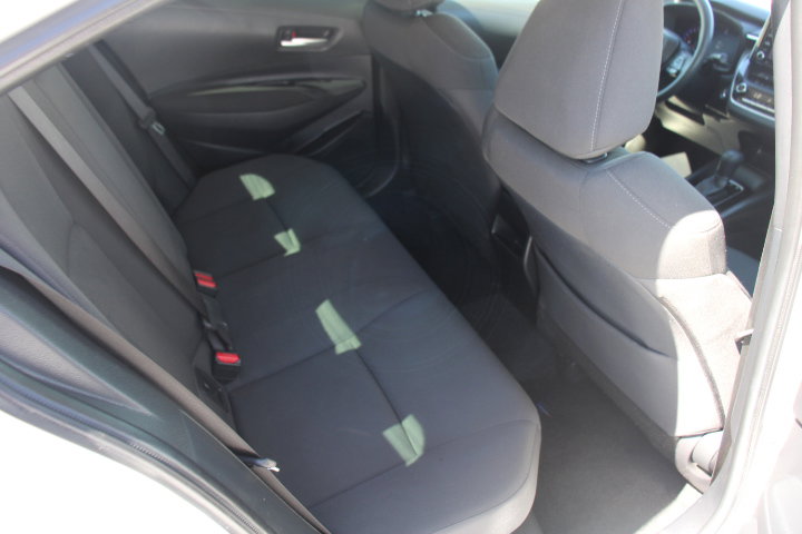 Used 2021 Toyota Corolla LE w/ Carpet Mat Package (TMS) image 16