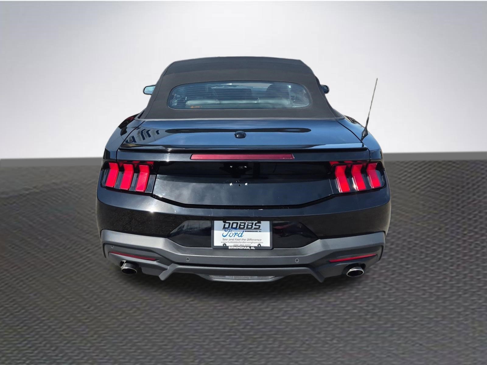 Used 2024 Ford Mustang Premium image 5