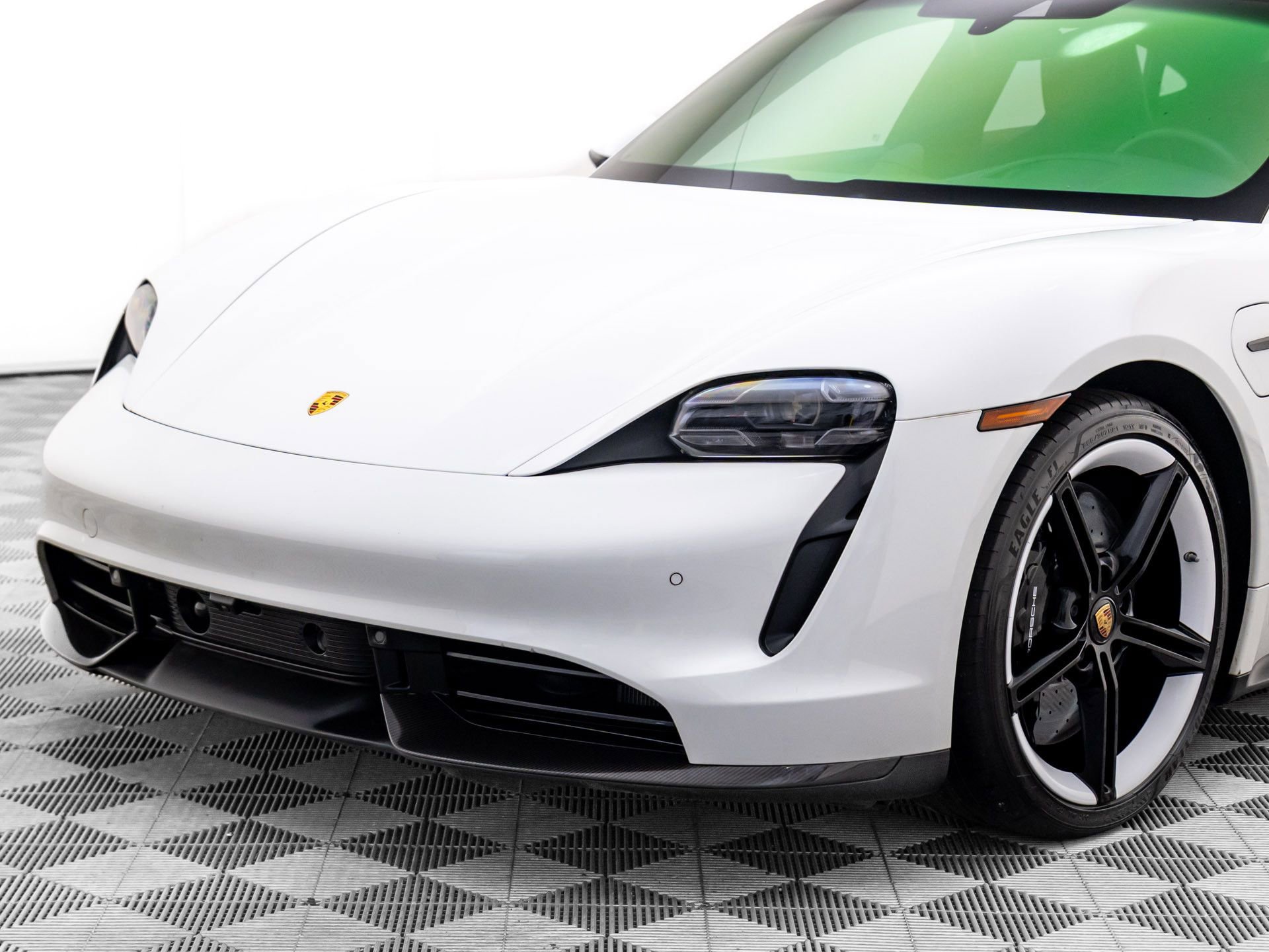 Certified 2021 Porsche Taycan Turbo S AWD/4WD image 40