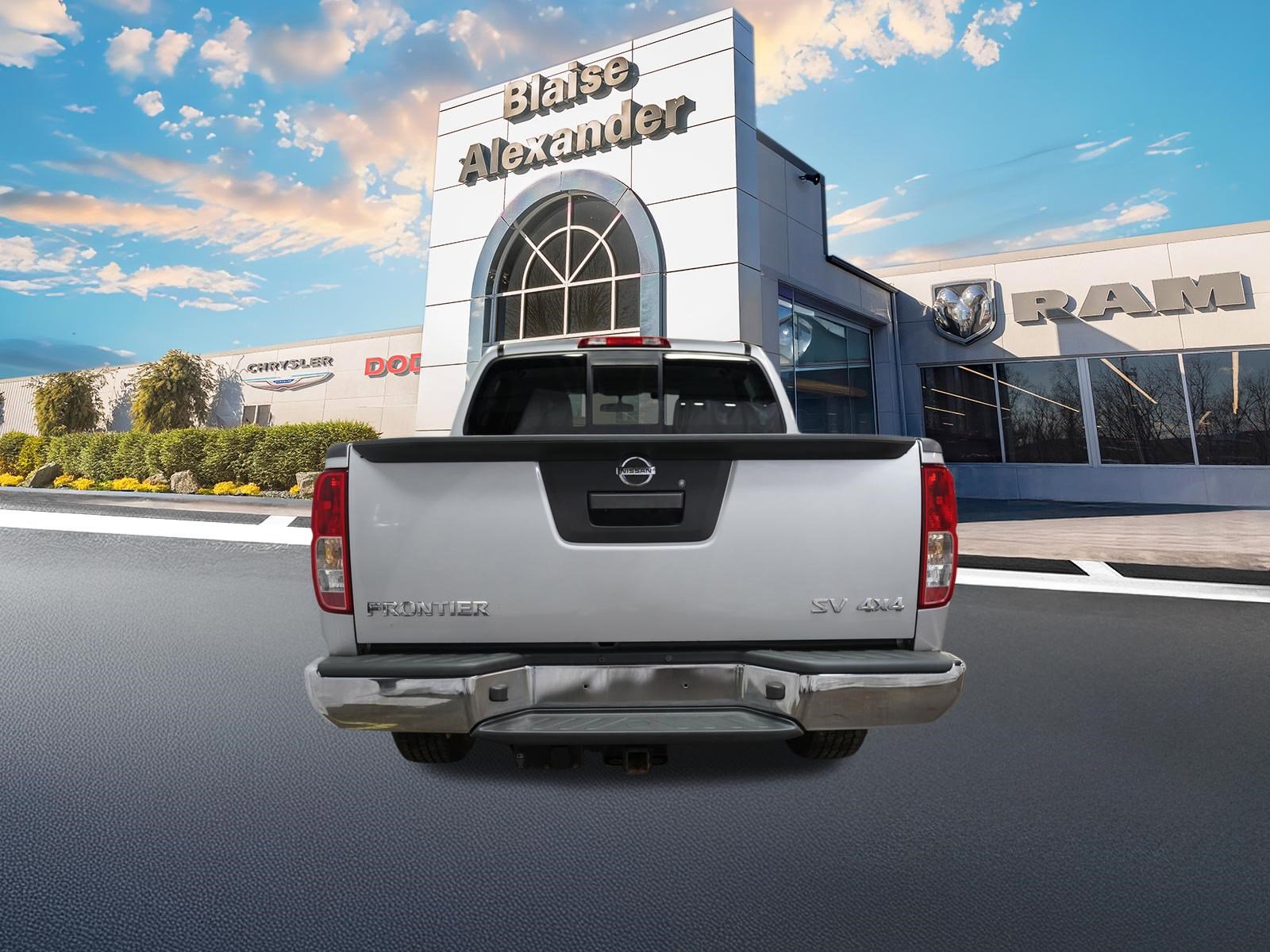 Used 2018 Nissan Frontier SV AWD/4WD image 6
