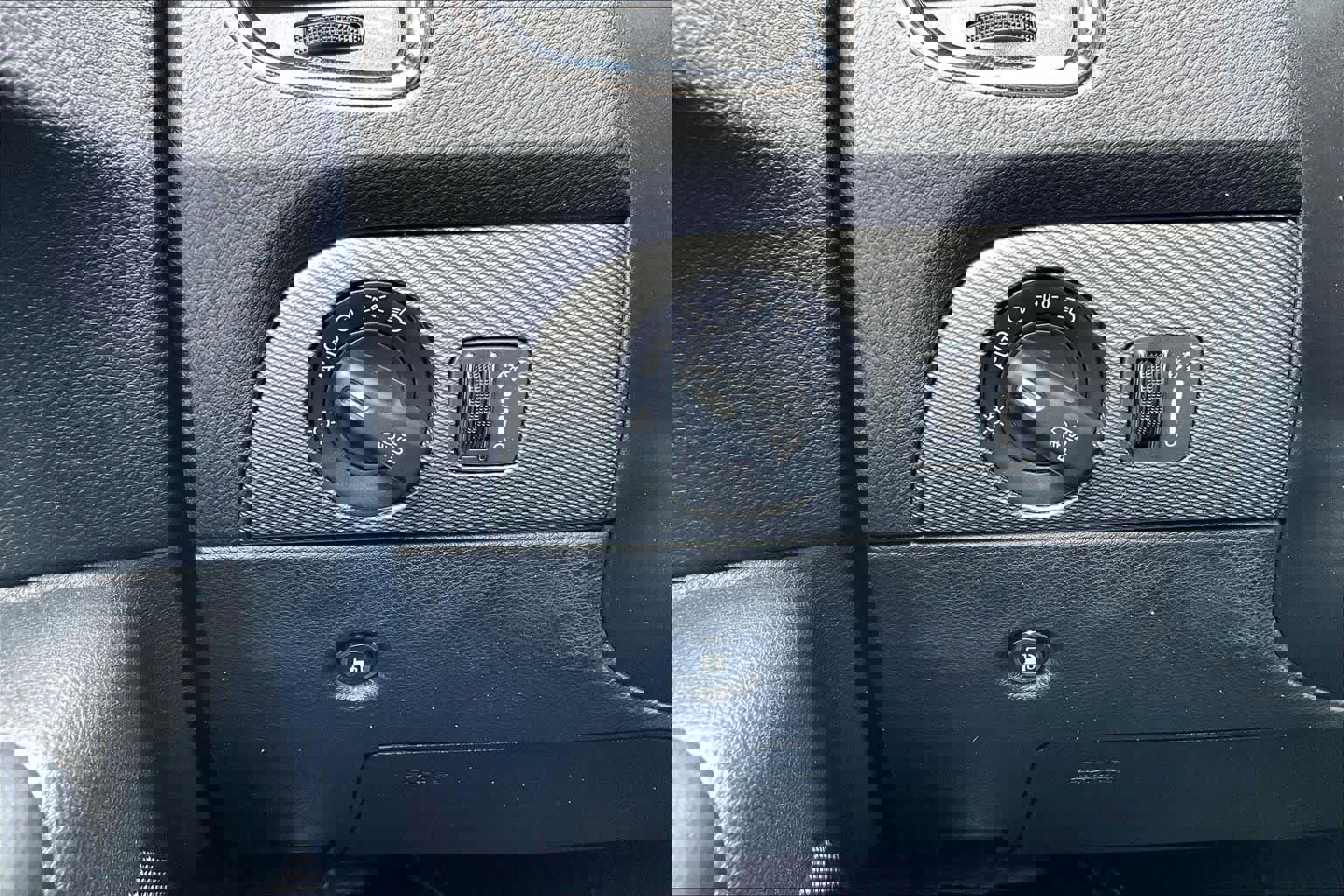 Used 2019 Dodge Durango GT image 33