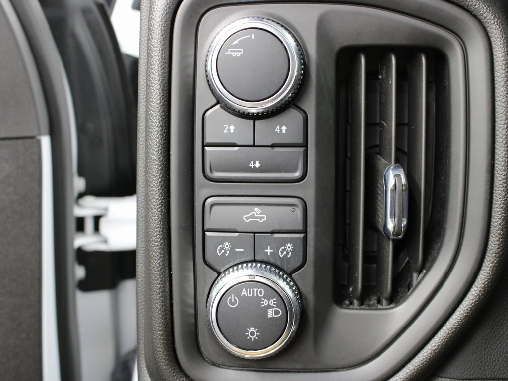 Used 2024 GMC Sierra 2500 Pro image 44