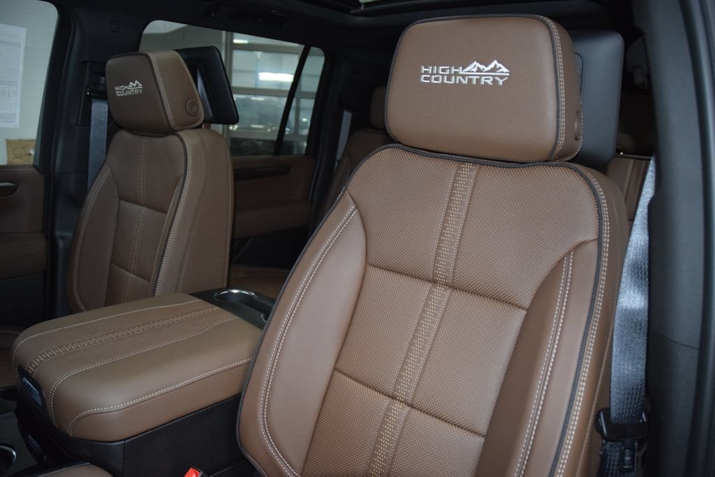 New 2026 Chevrolet Suburban High Country AWD/4WD image 42