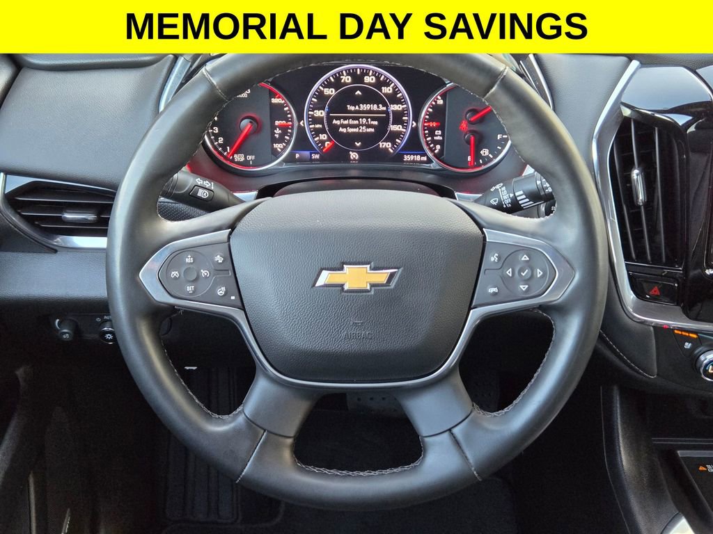 Used 2023 Chevrolet Traverse Premier FWD image 22