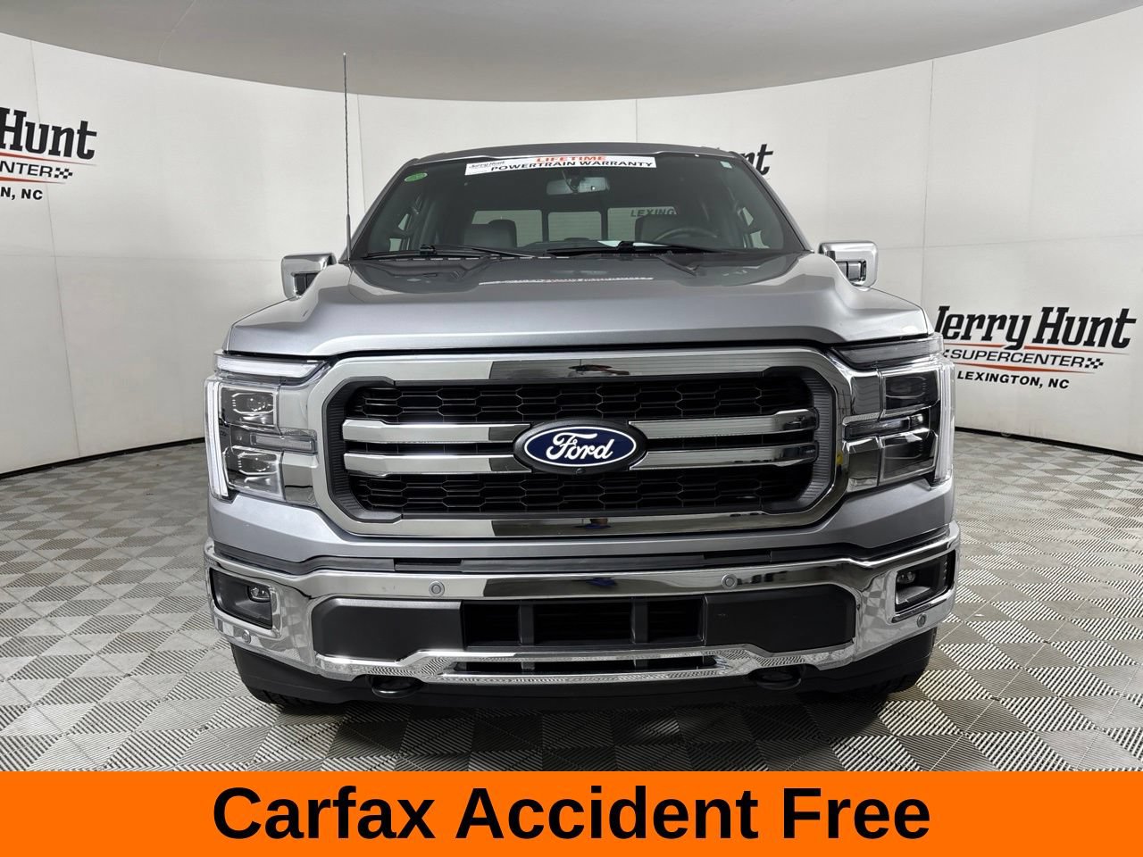 Used 2025 Ford F150 Lariat w/ Equipment Group 501A Mid AWD/4WD image 3