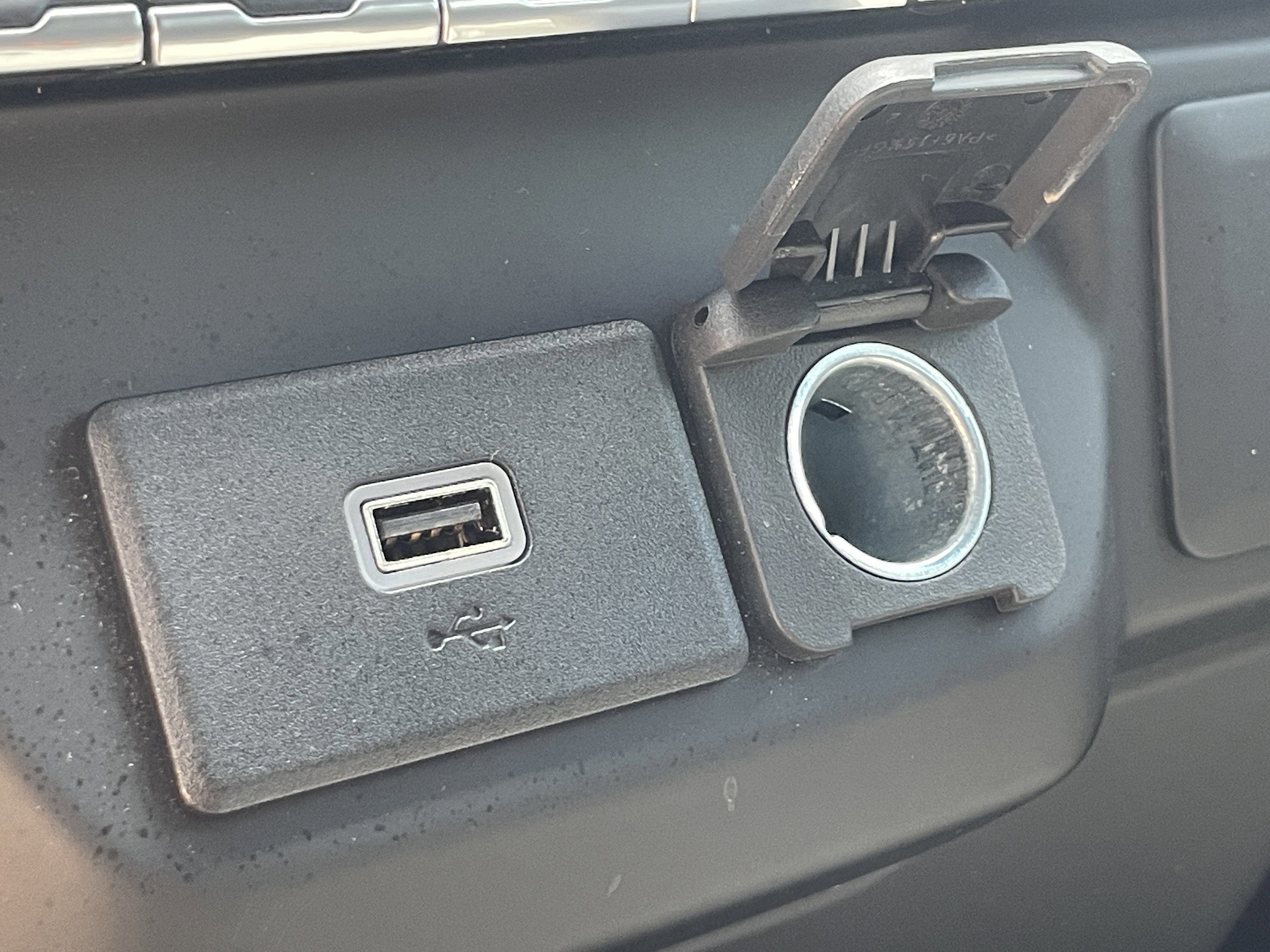 Used 2020 Chevrolet Silverado 1500 Custom Trail Boss w/ Custom Convenience Package AWD/4WD image 28