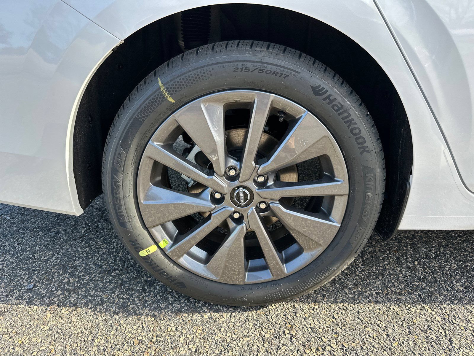 New 2026 Nissan Sentra SL w/ Floor Mat Package FWD image 17