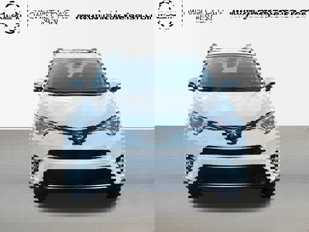 Used 2018 Toyota RAV4 XLE video 2