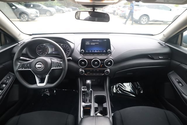Used 2024 Nissan Sentra SV FWD image 12