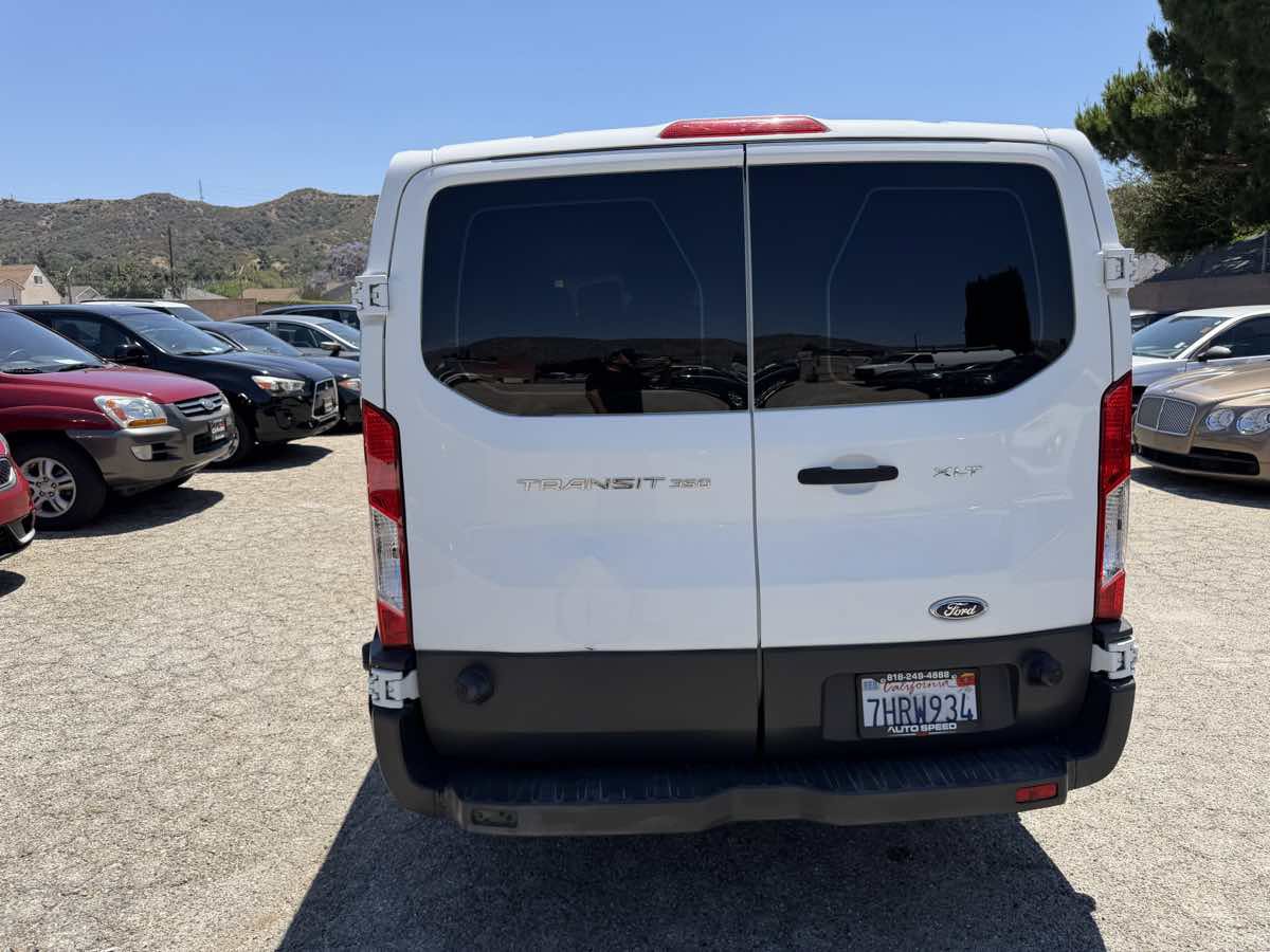 Used 2015 Ford Transit 350 XLT RWD image 4