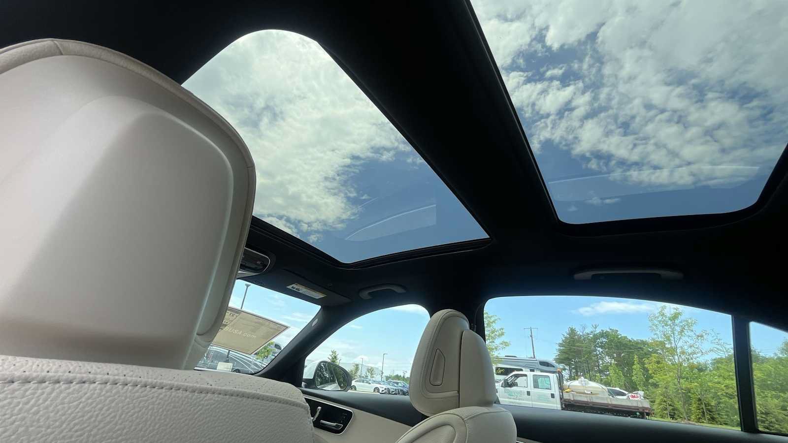 Used 2026 Mercedes-Benz C 300 4MATIC Sedan image 35