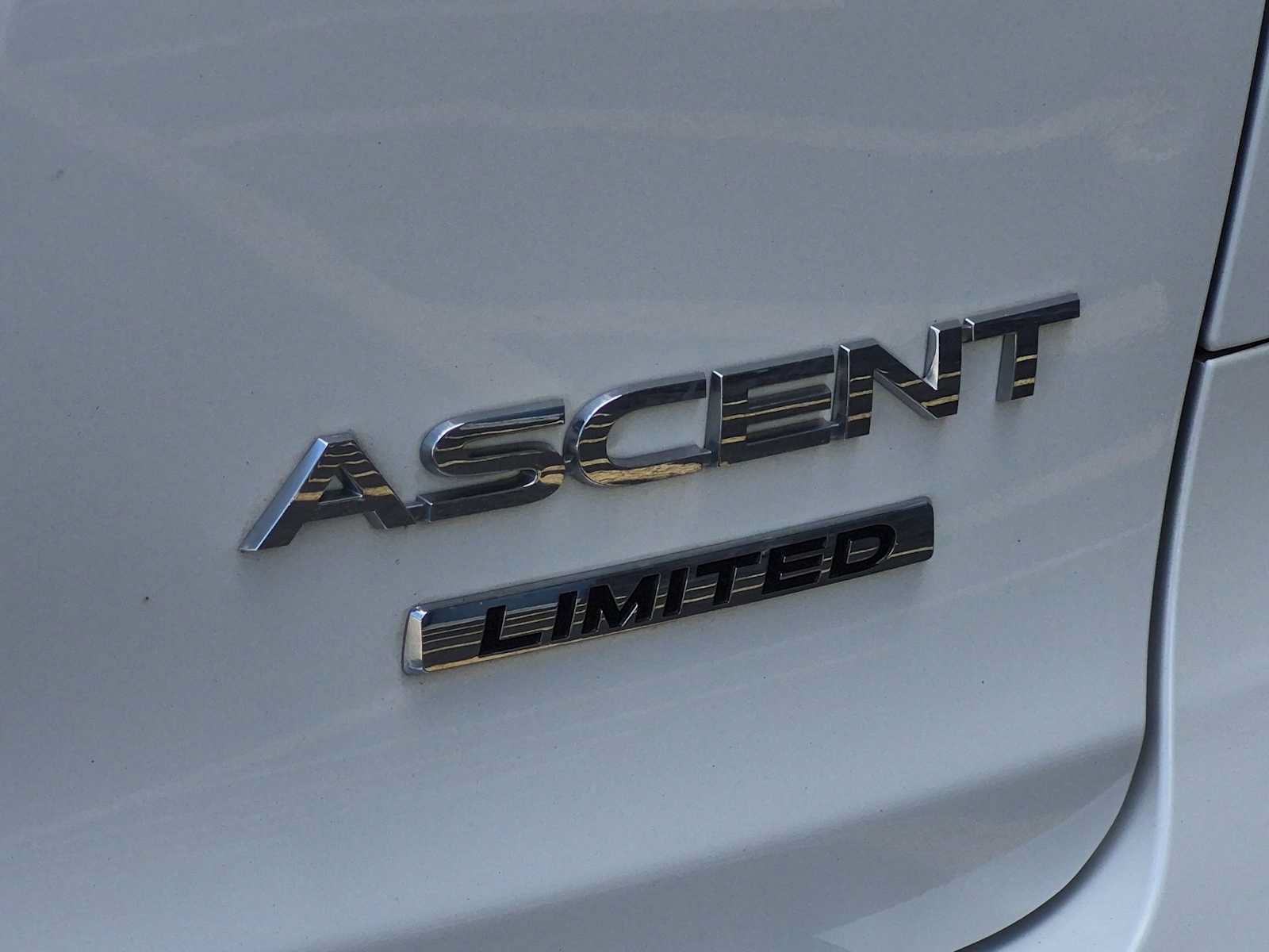 Used 2023 Subaru Ascent Limited w/ Technology Package AWD/4WD image 13
