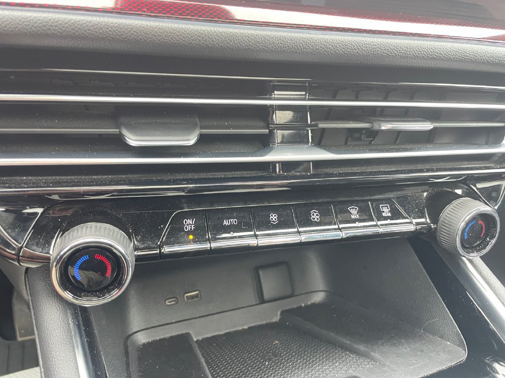 Used 2024 Chevrolet Traverse RS AWD/4WD image 28