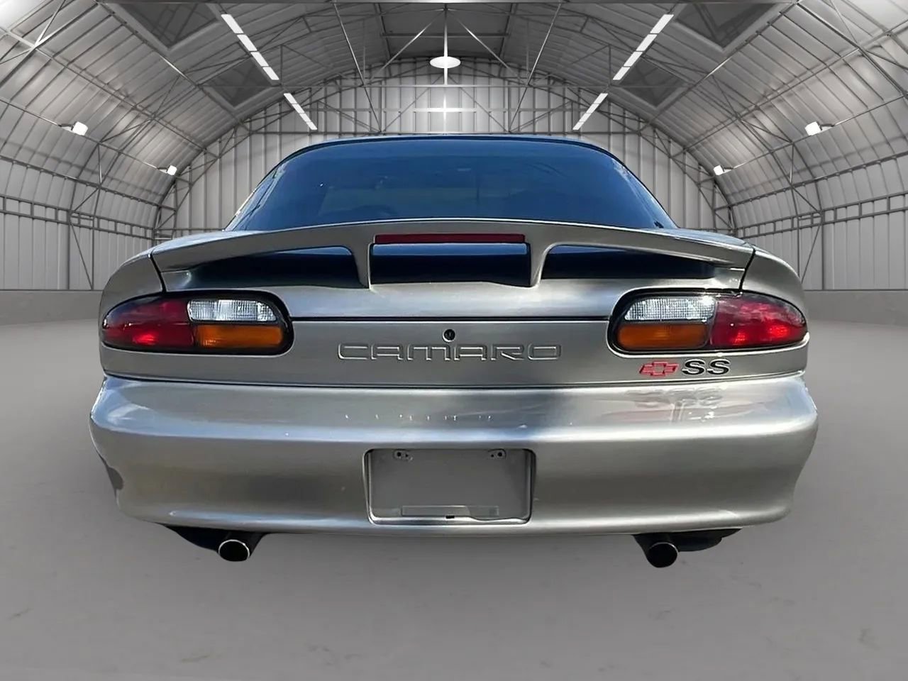 Used 2002 Chevrolet Camaro Z28 w/ SS Performance/Appearance Pkg RWD image 4