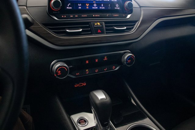 Used 2024 Nissan Altima 2.5 SV image 33