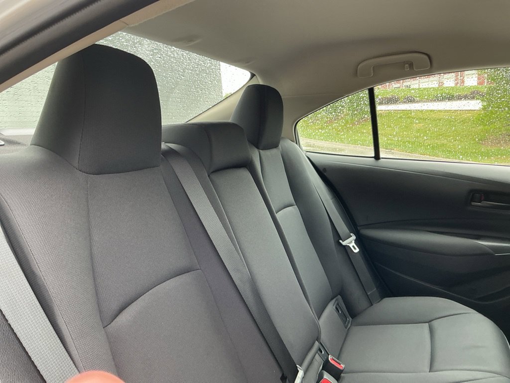 Used 2025 Toyota Corolla LE FWD image 30
