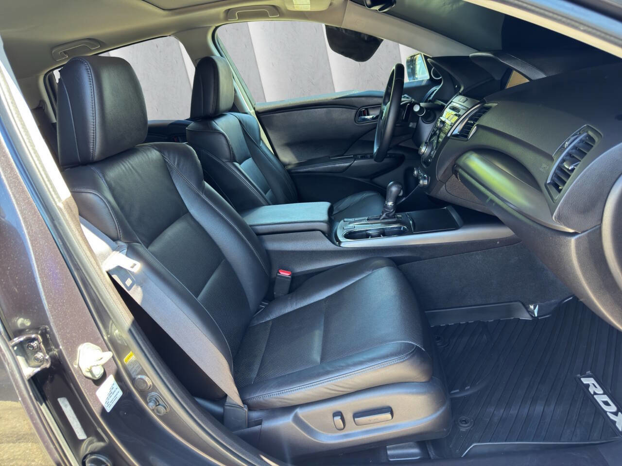 Used 2015 Acura RDX AWD w/ Technology Package image 13