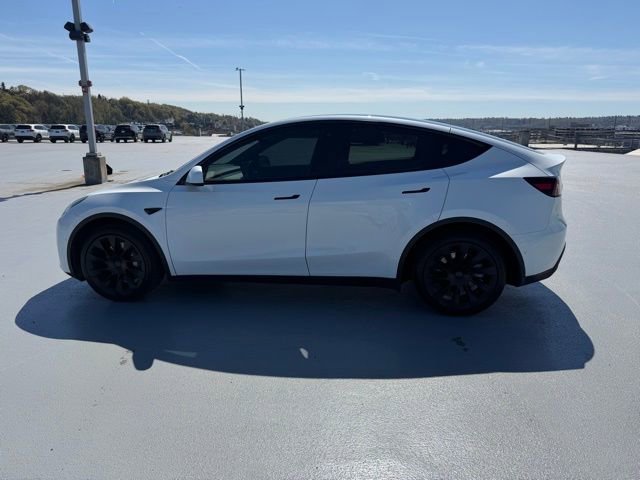 Used 2021 Tesla Model Y Long Range image 7
