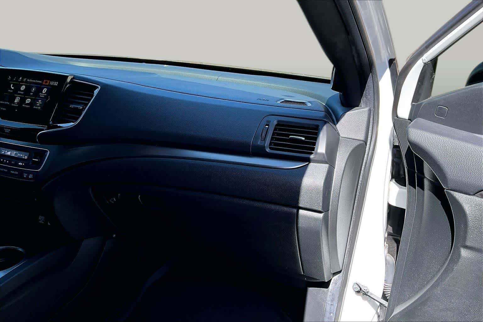 Used 2022 Honda Pilot Sport image 19