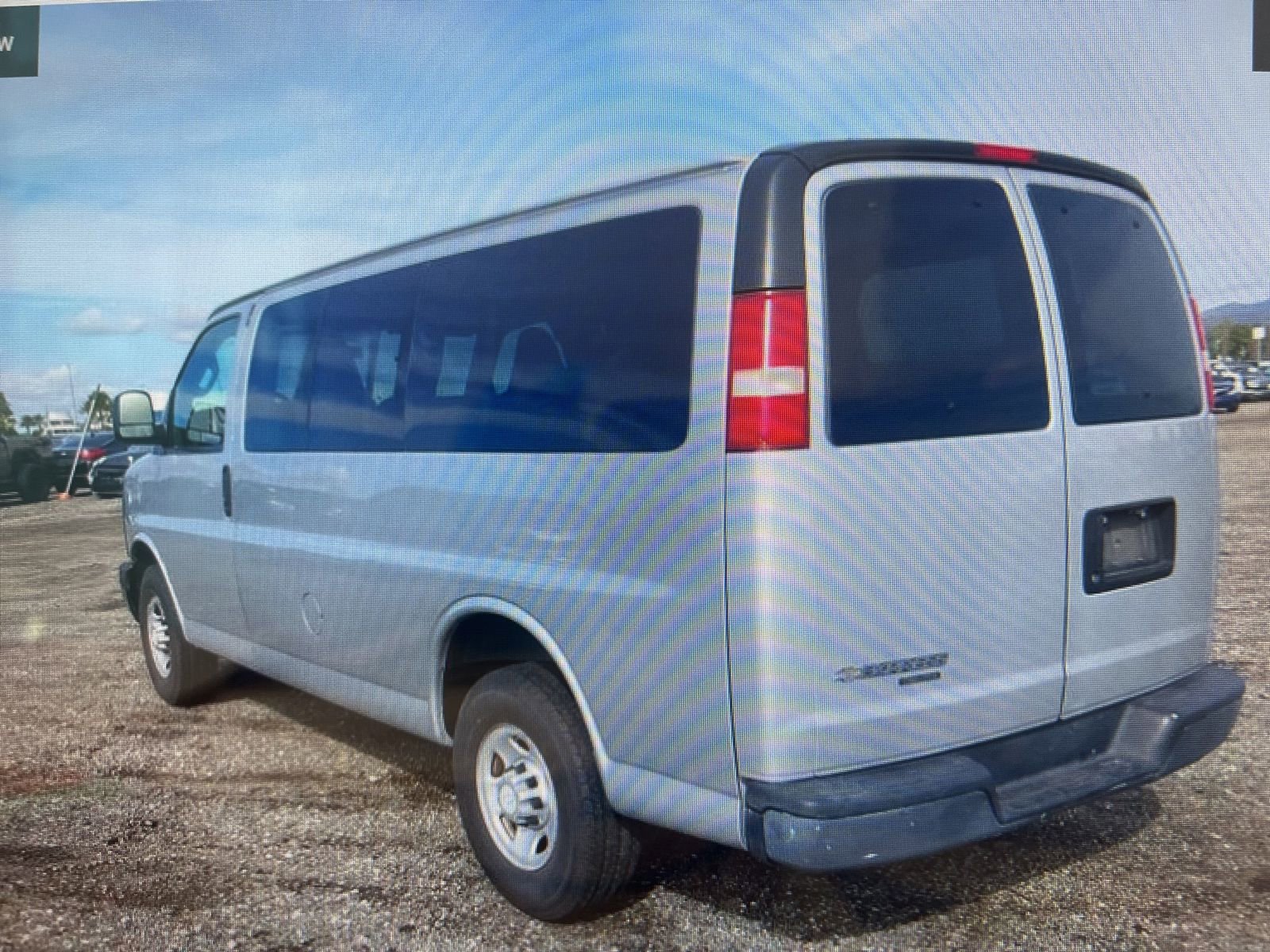 Used 2016 Chevrolet Express 2500 LS image 5