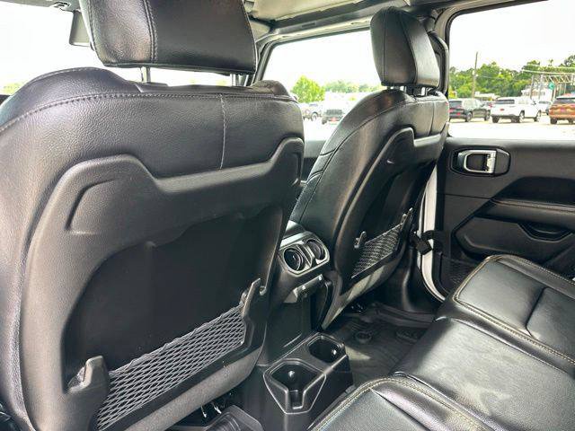 Certified 2025 Jeep Gladiator Overland AWD/4WD image 30