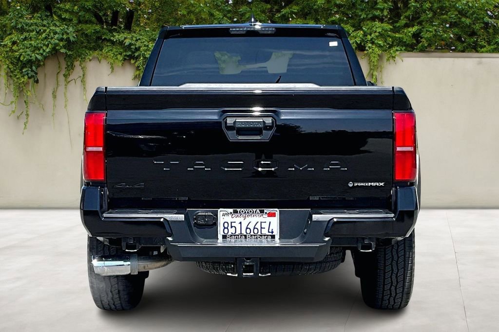 Certified 2025 Toyota Tacoma TRD Off-Road AWD/4WD image 6