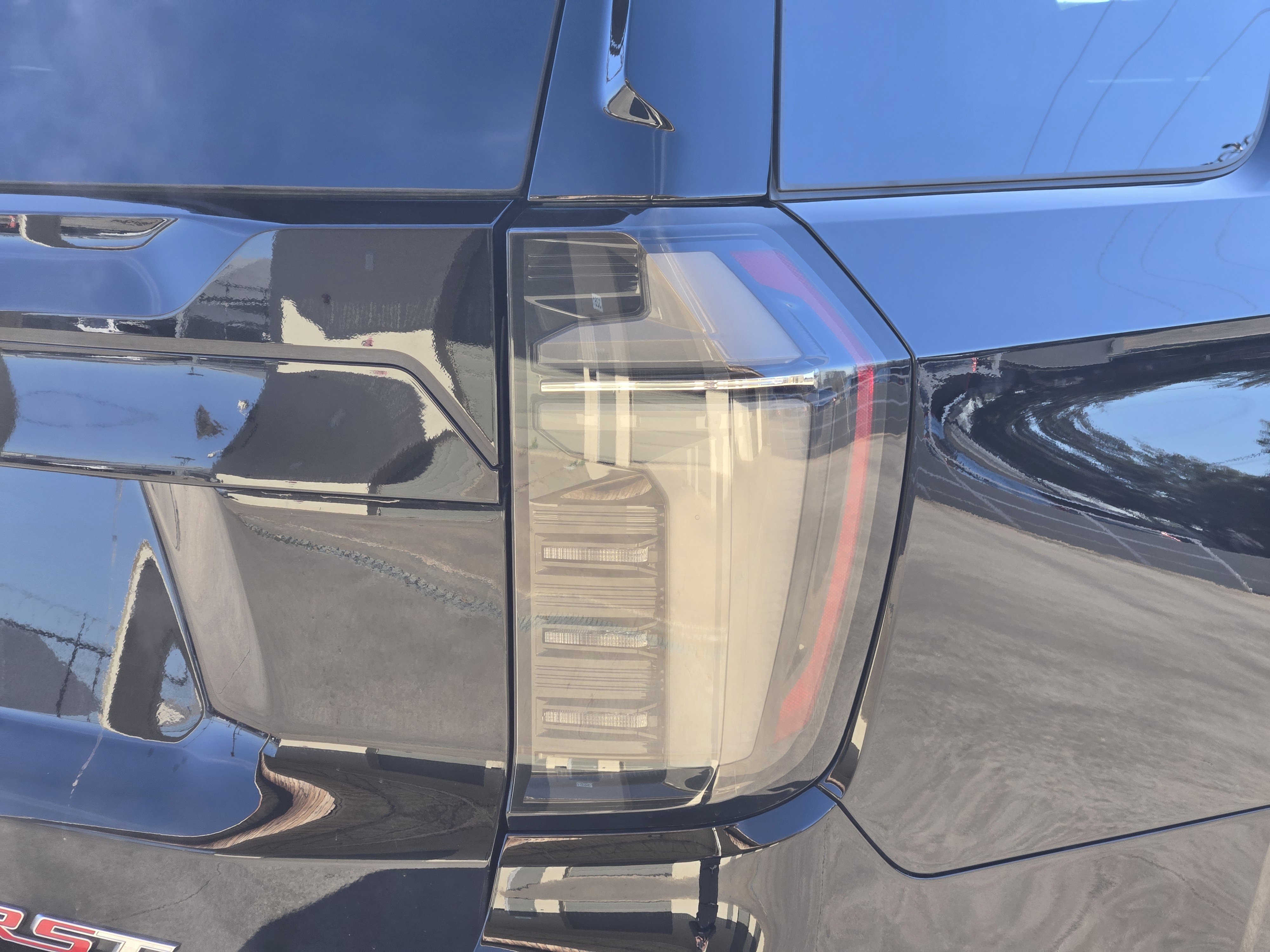 Used 2025 Chevrolet Tahoe RST w/ Comfort Package image 16