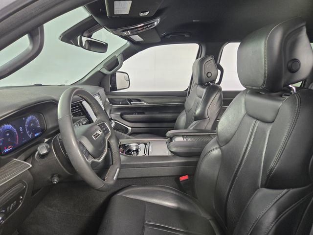 Used 2024 Jeep Wagoneer Series II w/ Flexible Seating Group AWD/4WD image 12