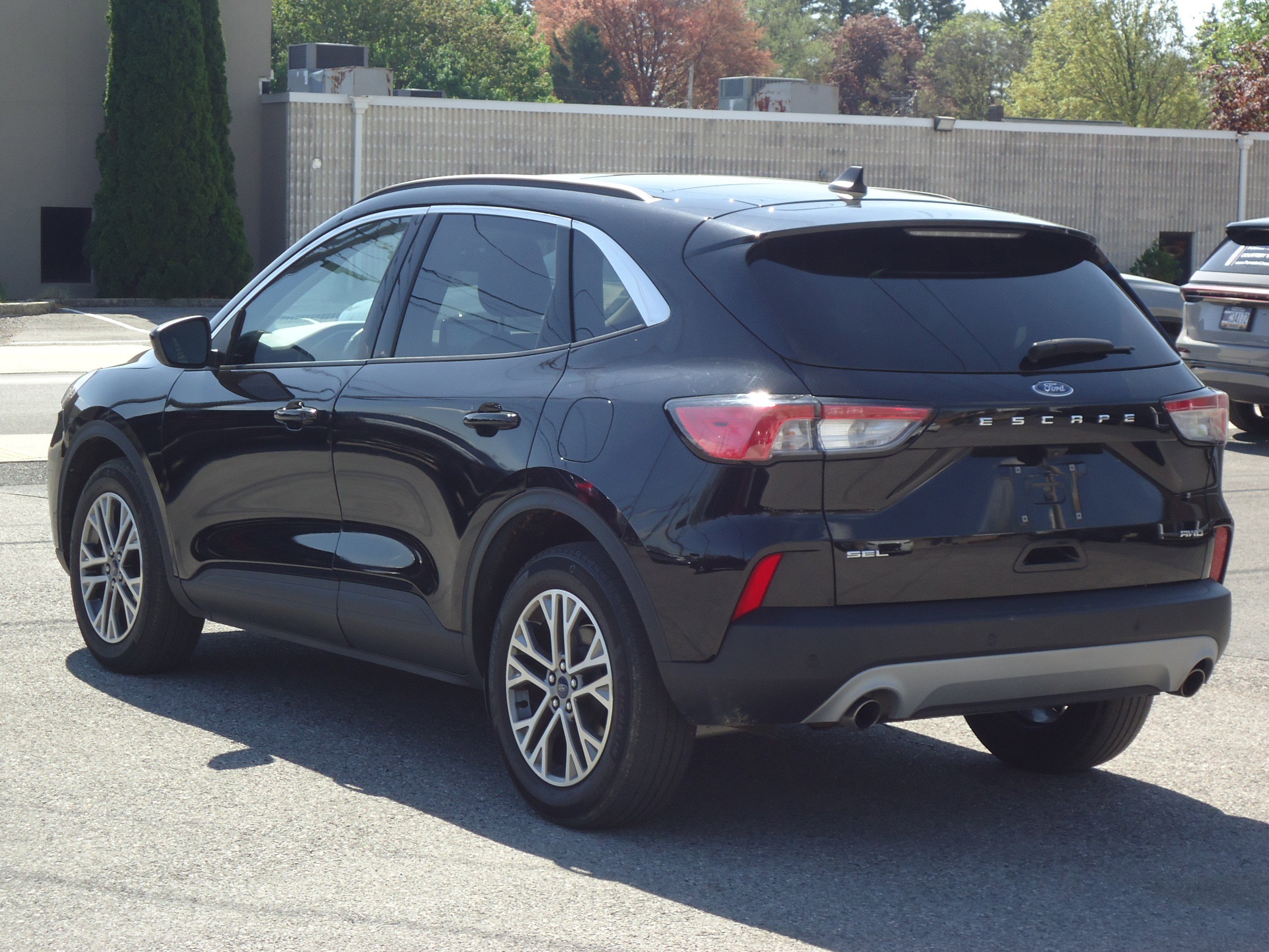 Used 2022 Ford Escape SEL image 5