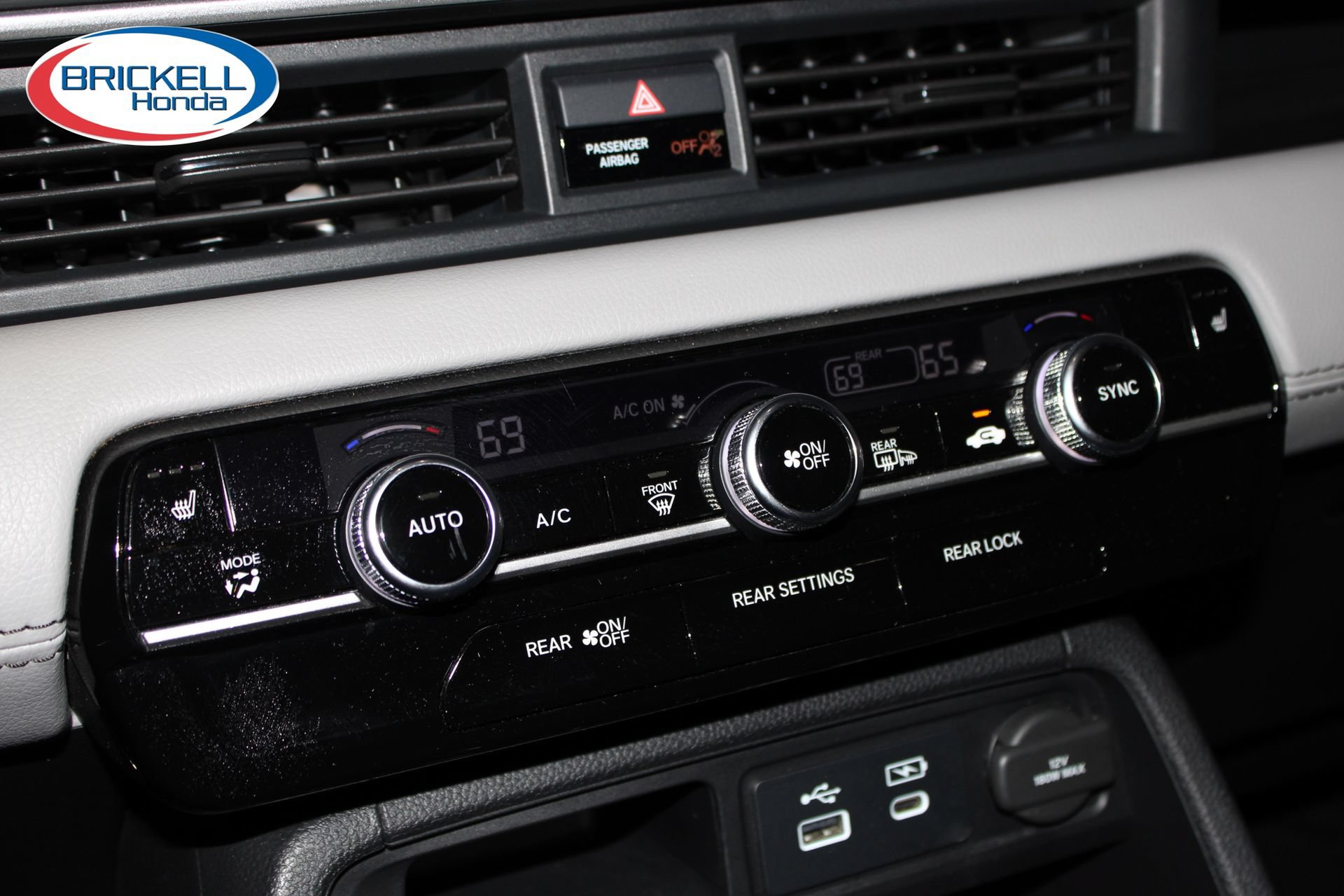 Used 2023 Honda Pilot Touring image 37