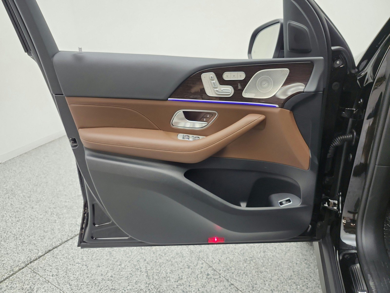 Certified 2026 Mercedes-Benz GLS 450 4MATIC image 12