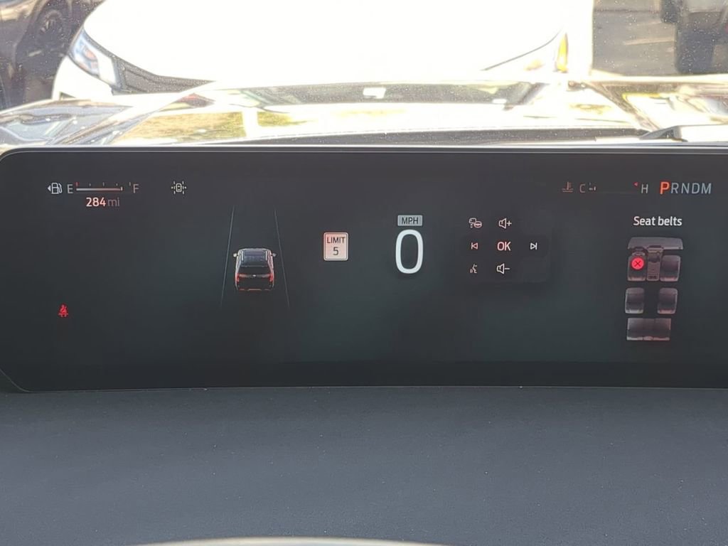 Used 2025 Ford Expedition Tremor AWD/4WD image 25