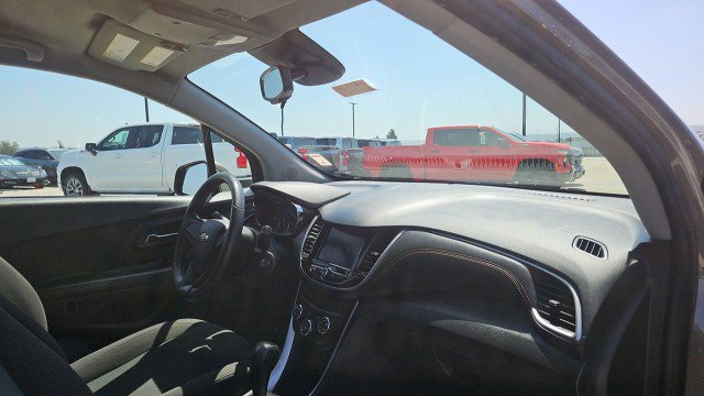 Used 2021 Chevrolet Trax LS AWD/4WD image 27