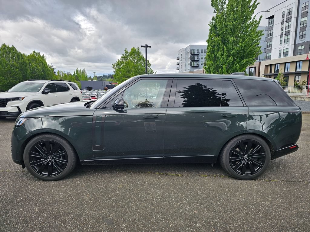 Used 2023 Land Rover Range Rover Long Wheelbase SE AWD/4WD image 8
