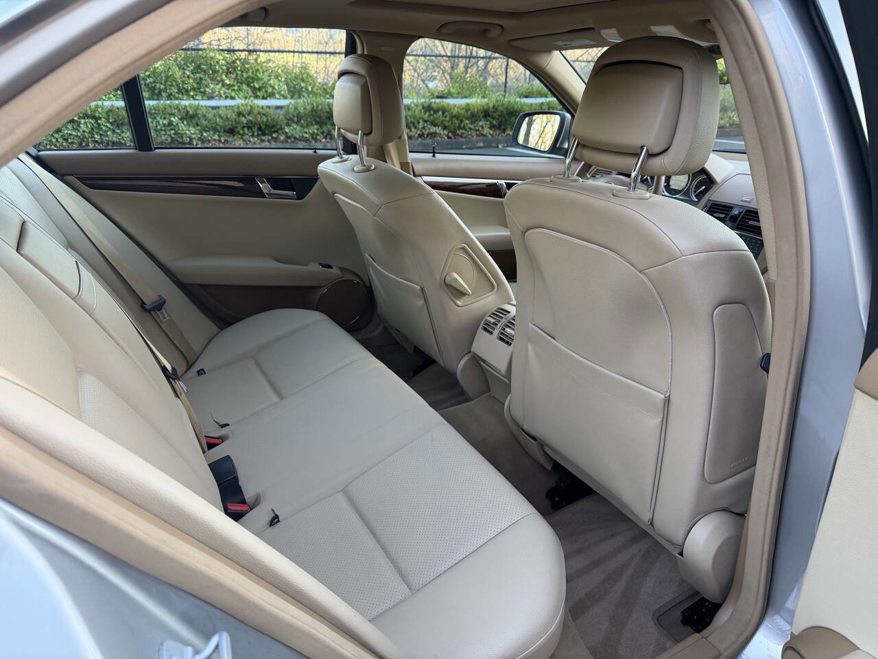 Used 2008 Mercedes-Benz C 300 Luxury image 24