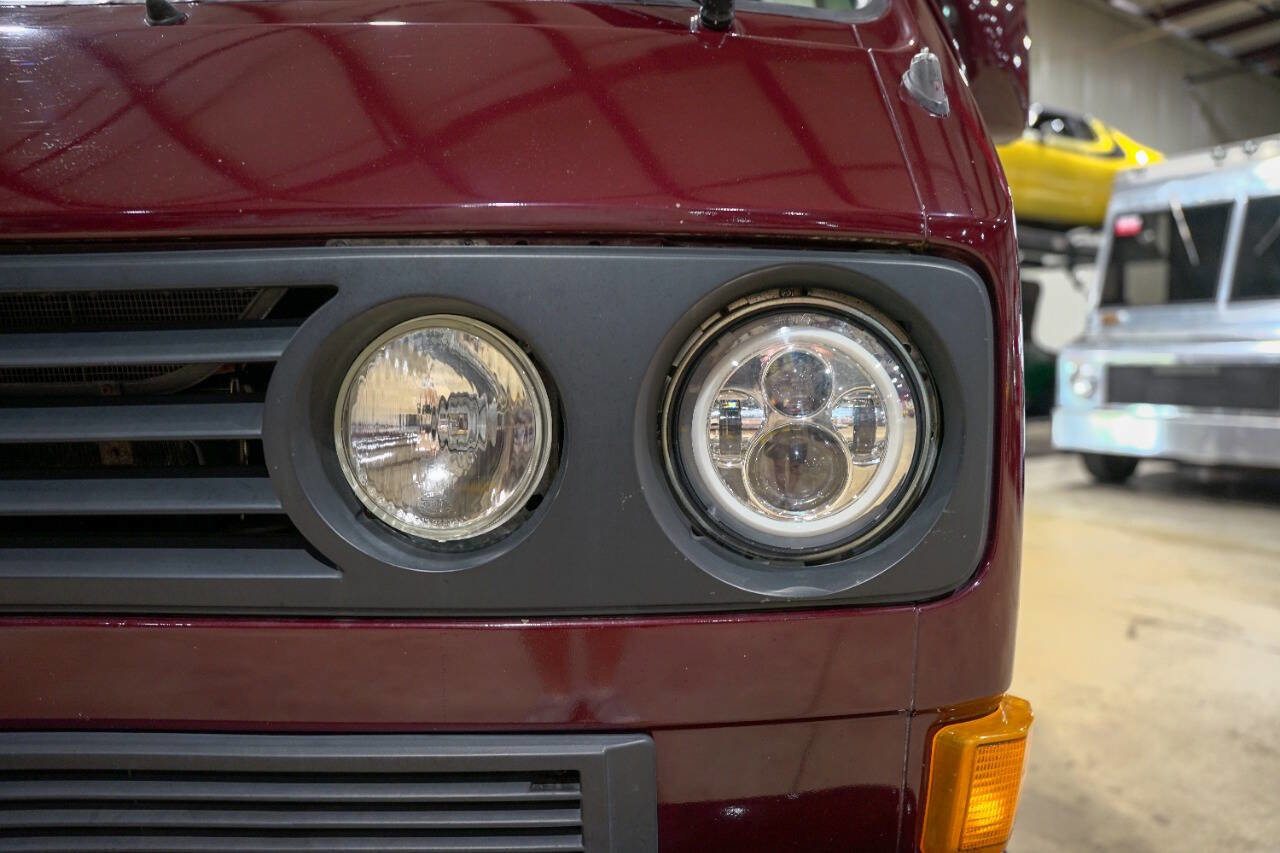 Used 1990 Volkswagen Vanagon Multi-Van image 29