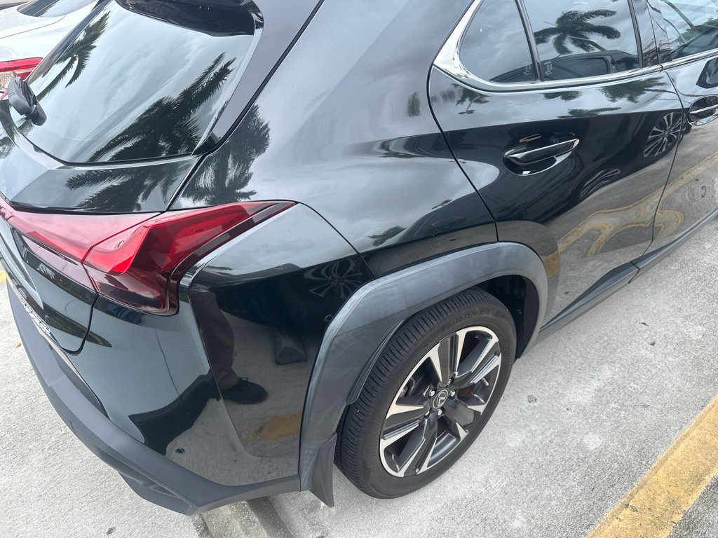 Certified 2024 Lexus UX 250h FWD image 6