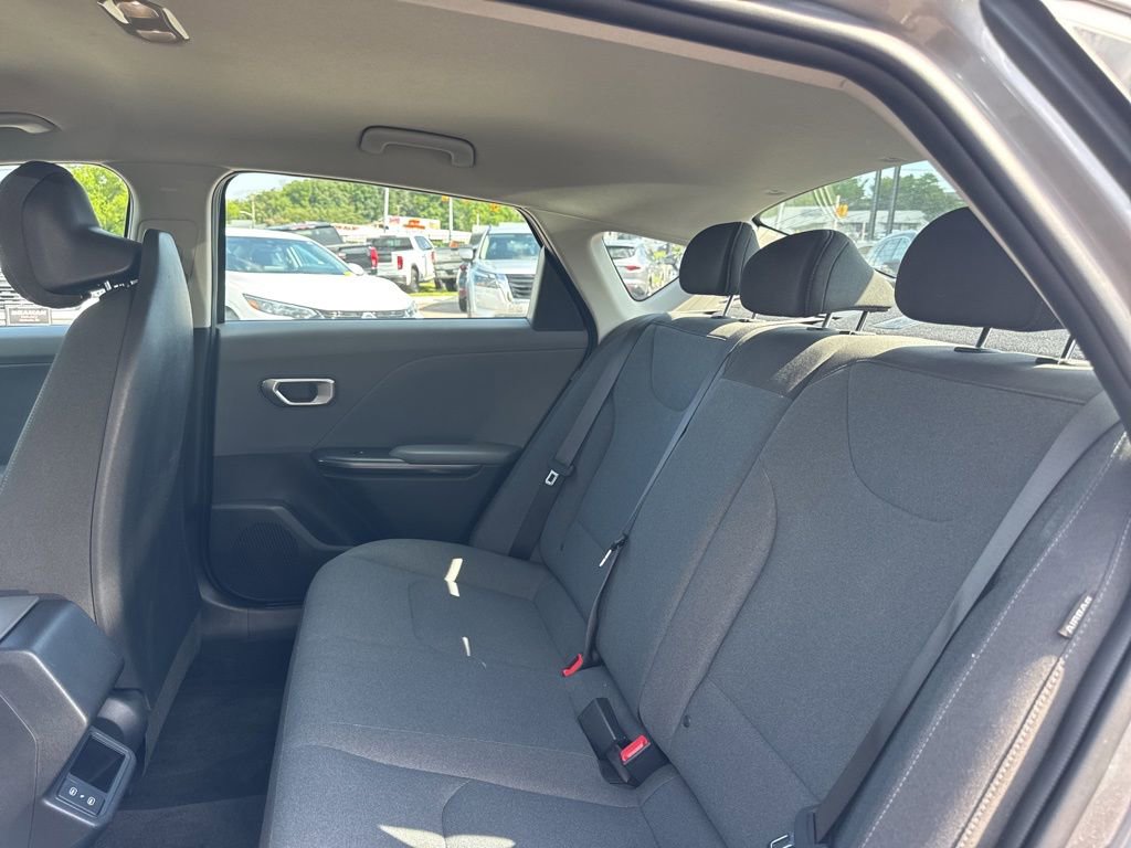 Used 2025 Kia K4 FWD image 23