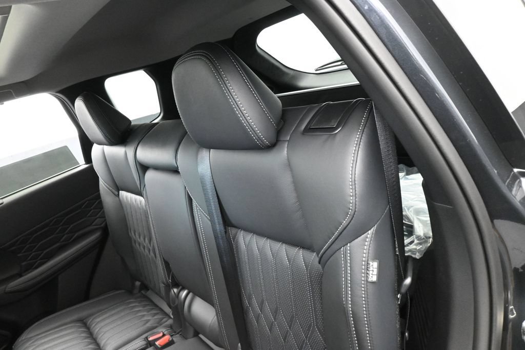 New 2026 Mitsubishi Outlander SEL FWD image 34
