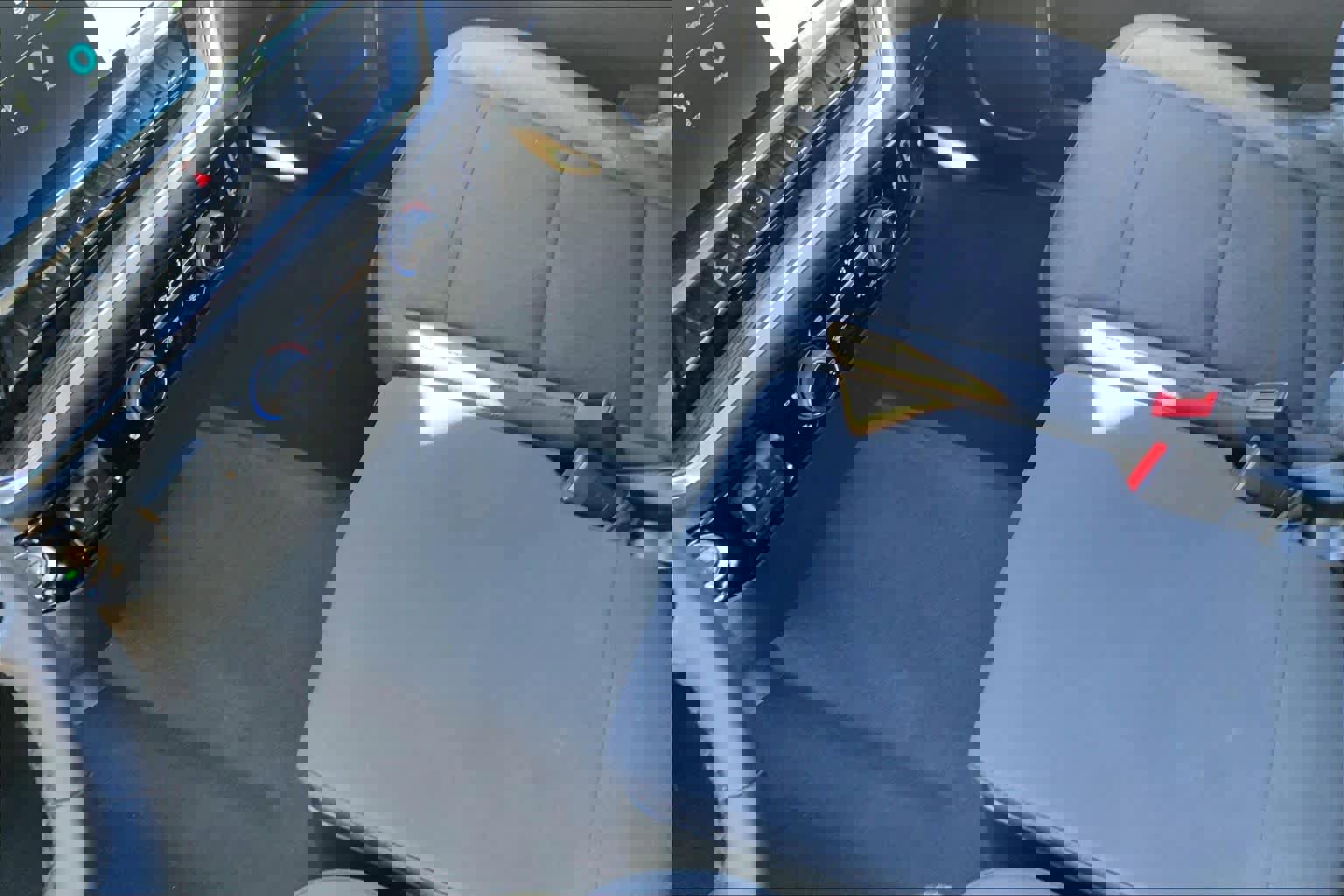 Certified 2025 Chevrolet Silverado 2500 LT w/ Convenience Package image 14