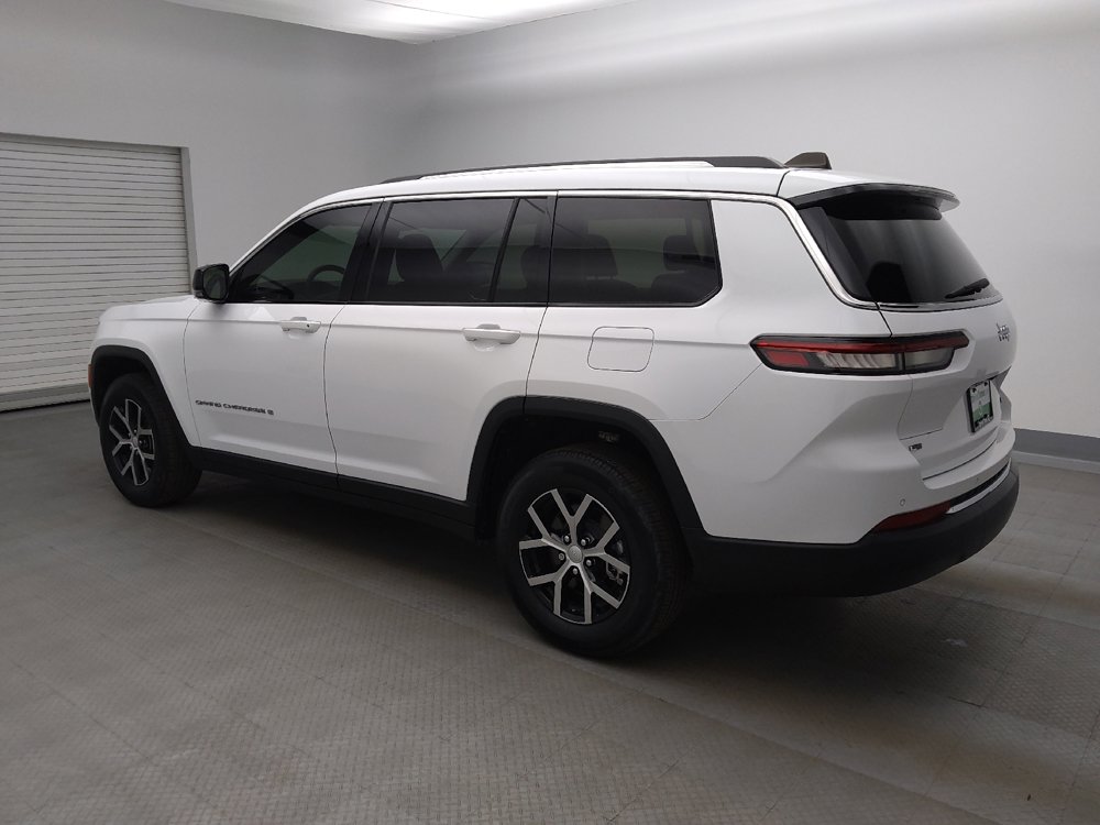 Used 2023 Jeep Grand Cherokee L Limited image 3