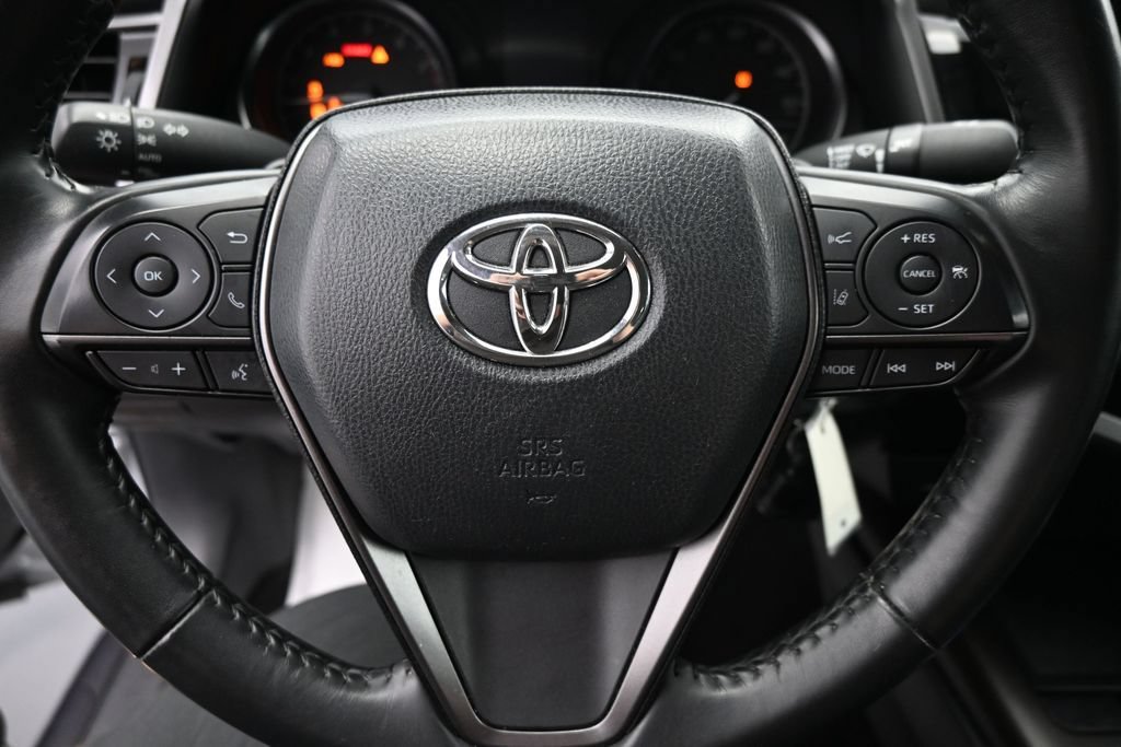 Used 2024 Toyota Camry SE FWD image 16