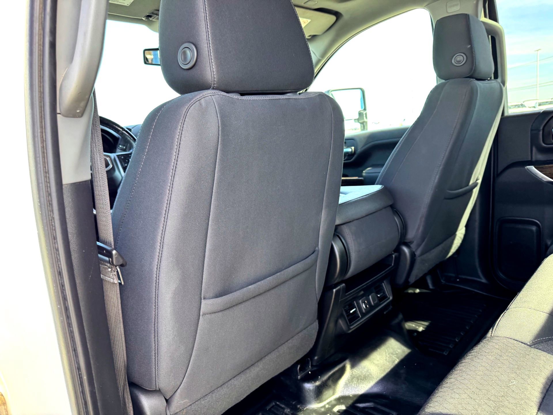 Used 2023 GMC Sierra 2500 SLE w/ SLE Convenience Package image 18