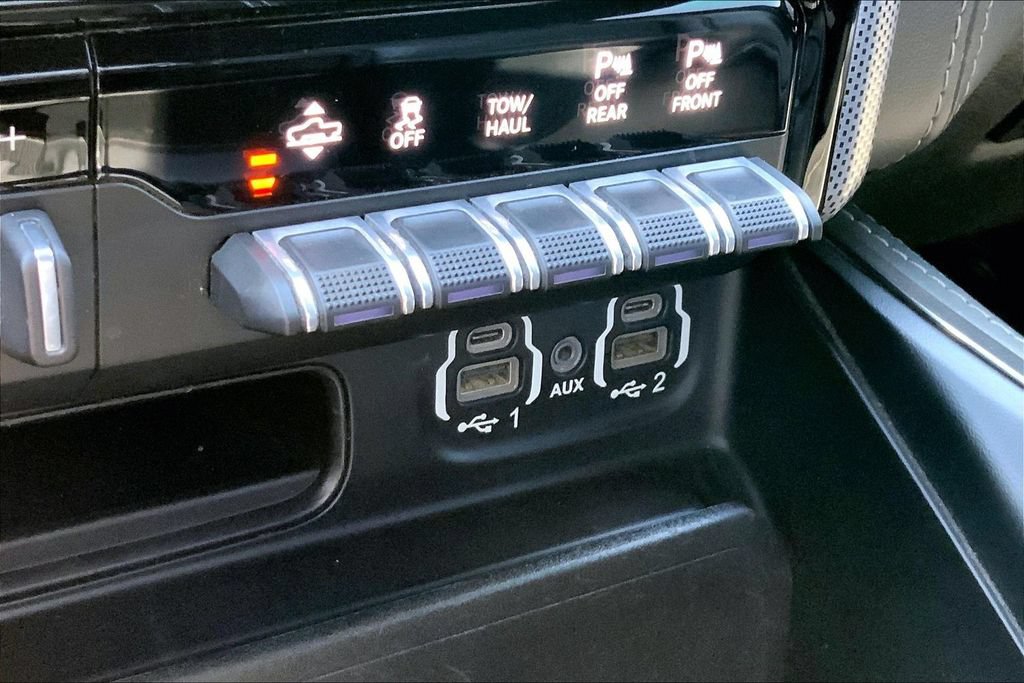 Used 2020 RAM 1500 Limited AWD/4WD image 16