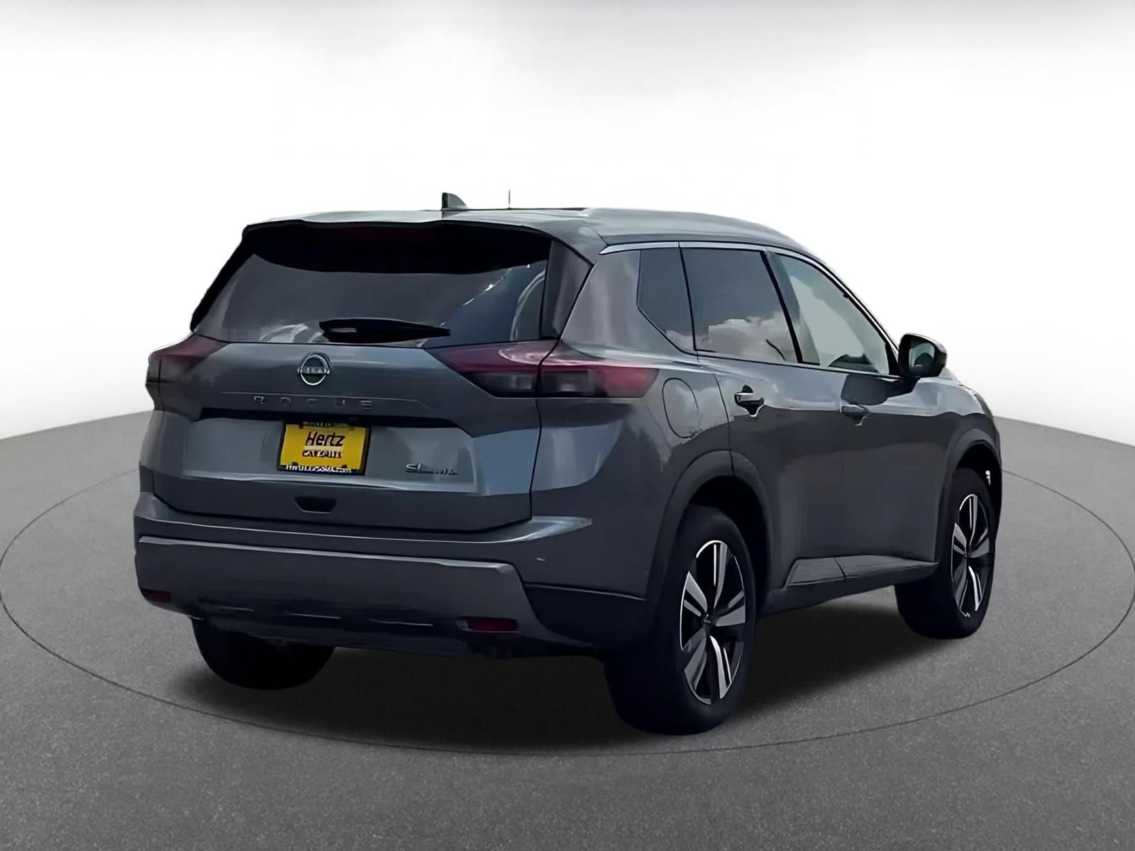 Used 2026 Nissan Rogue SL AWD/4WD image 14